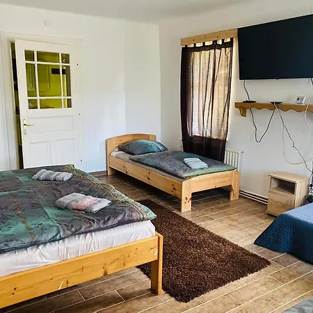 Apartment Kontyos Vendeghaz *